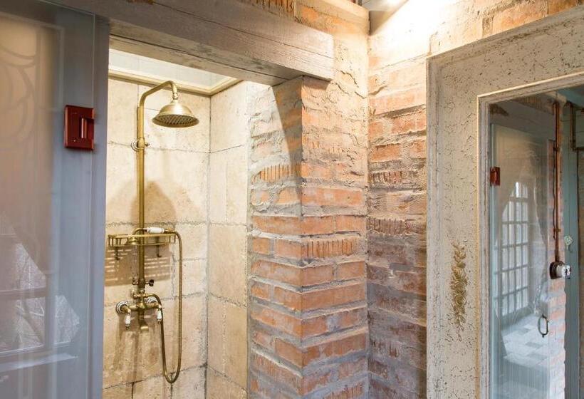 اتاق لوکس با بالکن, Vila Terrasse