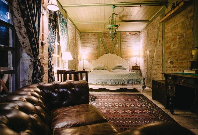 اتاق لوکس با بالکن, Vila Terrasse