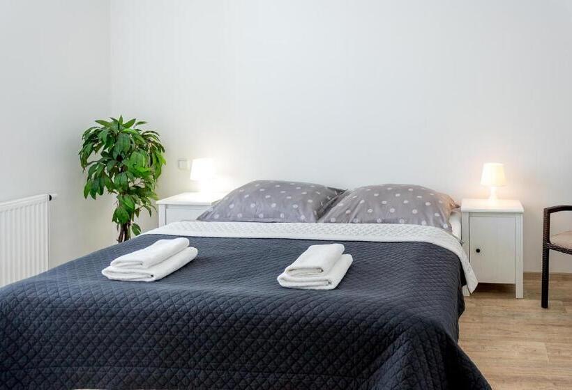 침실 3개 아파트, Penzion Apartmány Hradební