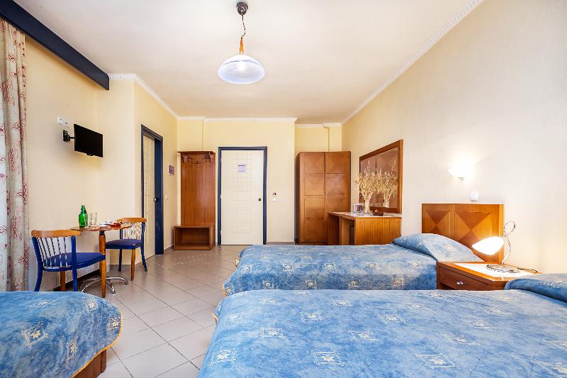 Семейный Номер, Atrium Hotel
