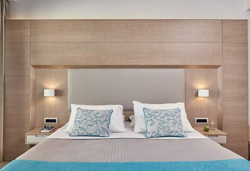 Номер Стандарт Вид на Море, Porto Bello Royal