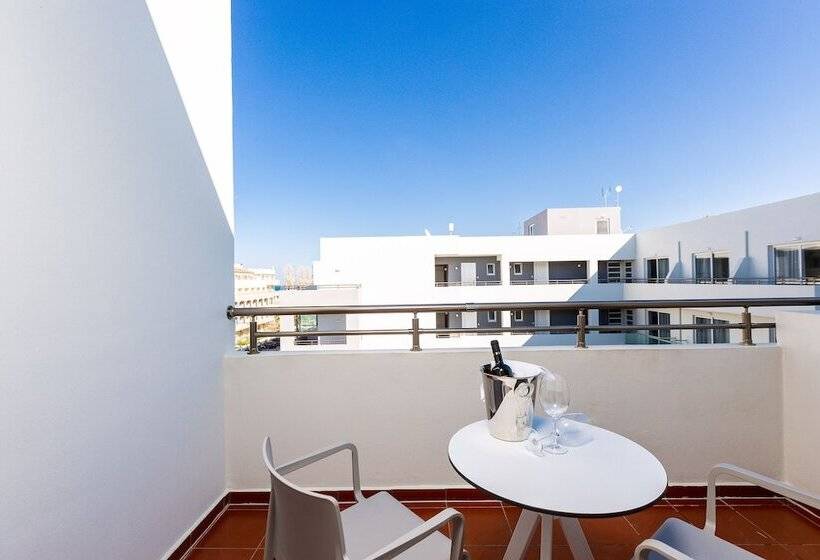 Quarto Estandar Vista Piscina, Atrium Ambiance