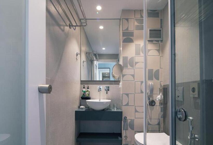 Quarto Estandar Vista Piscina, Atrium Ambiance