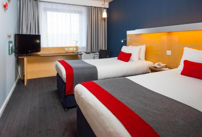 اتاق استاندارد, Holiday Inn Express Hemel Hempstead, An Ihg