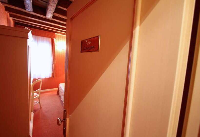 اتاق استاندارد, Lanterna Di Marco Polo