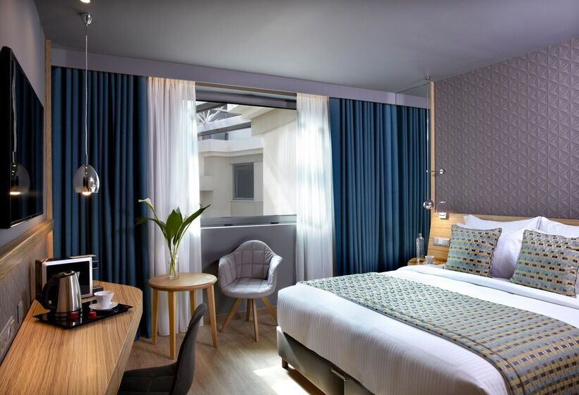 اتاق استاندارد با چشم‌انداز شهر, Wyndham Grand Athens