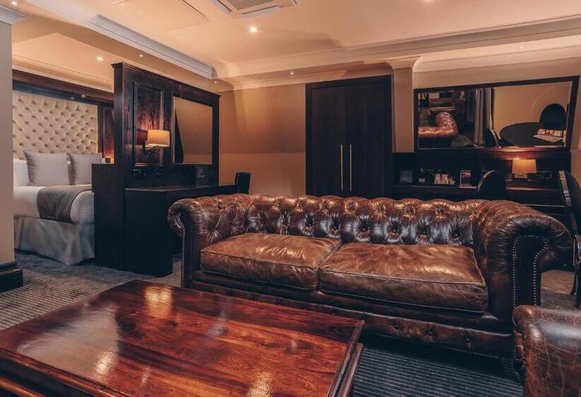 Пентхаус, County Hotel & County Aparthotel Newcastle