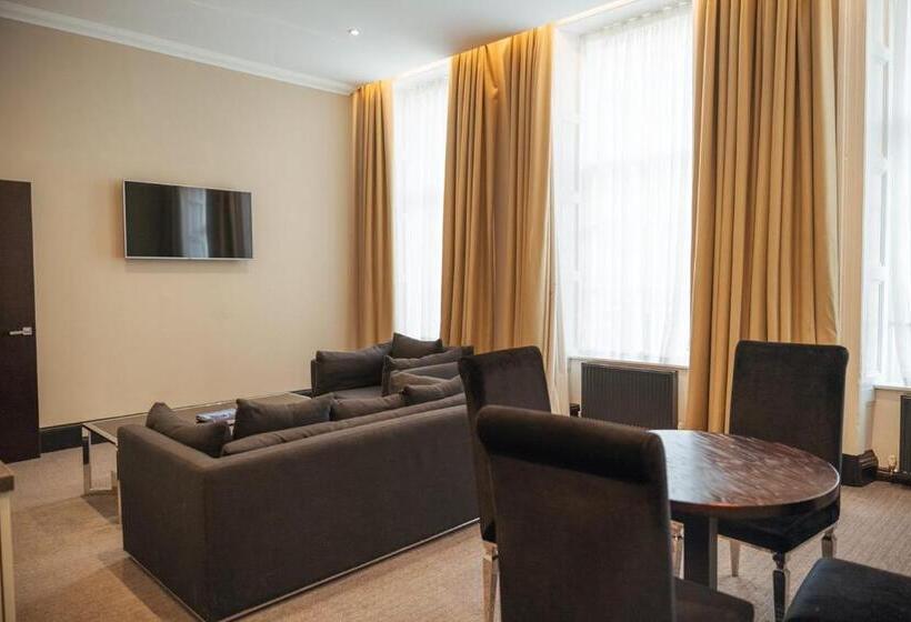 Апартаменты 2 Спальни, County Hotel & County Aparthotel Newcastle
