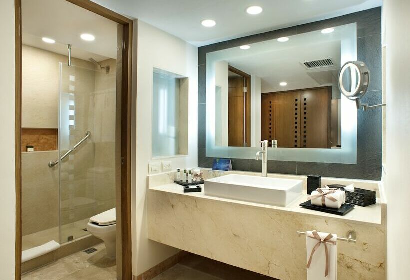 Suite Familiar, Grand Park Royal Cancun - All Inclusive