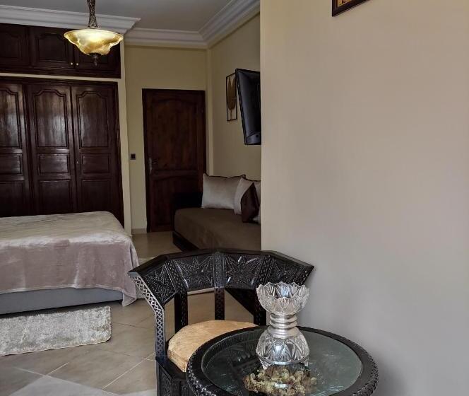 Полулюкс Вид на Сад, Equi Palace & Spa Near Aeroport
