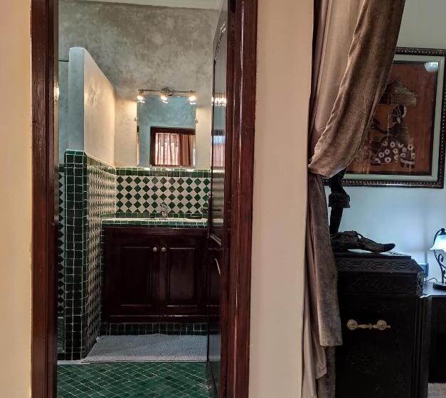 Family Suite, Equi Palace & Spa Near Aeroport