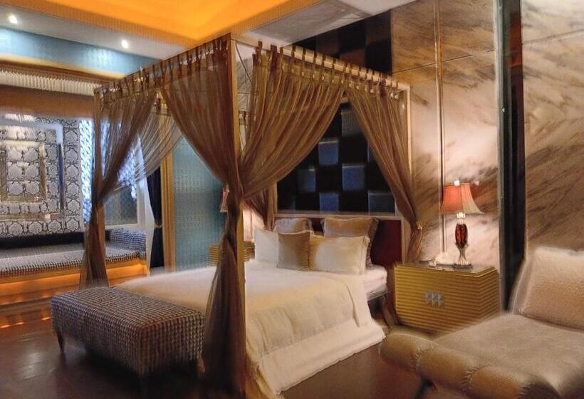 اتاق لوکس چهار تخته, 湖山風景旅館lake Mountain View Motel