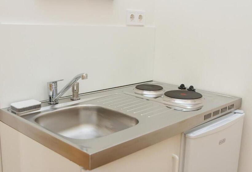 اتاق استاندارد سه نفره, Domus Peregrini Apartmanok