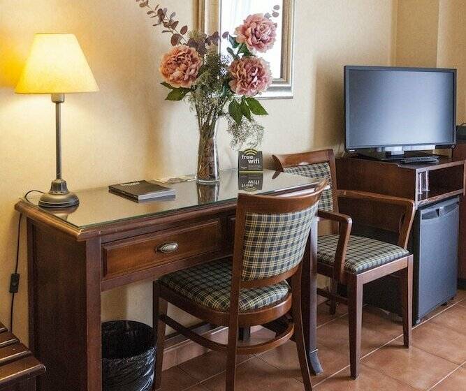 Quarto Estandar, Hospedium Hotel Los Lanceros