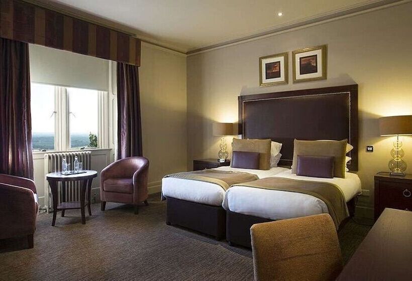 Номер Deluxe, Nutfield Priory Hotel & Spa