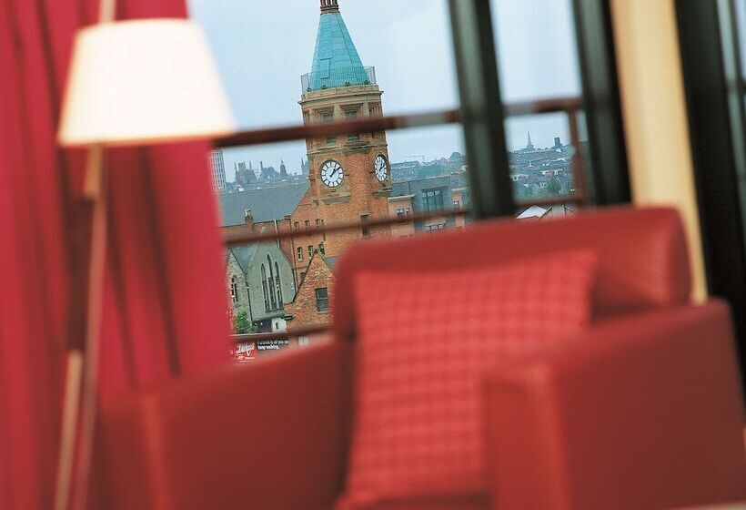 Полулюкс с Балконом, Voco Belfast, An Ihg