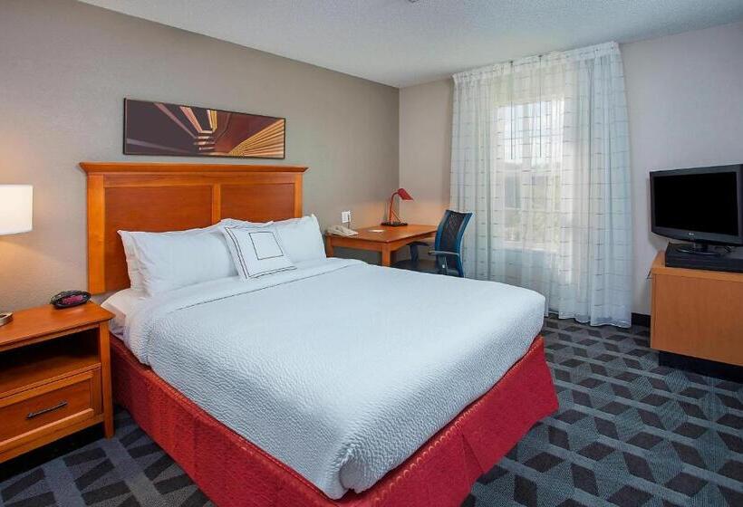 2 Szobás Suite, Towneplace Suites Knoxville Cedar Bluff