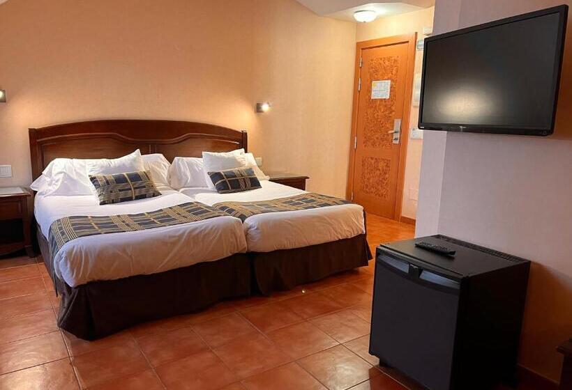 Quarto Superior, Hospedium Hotel Los Lanceros