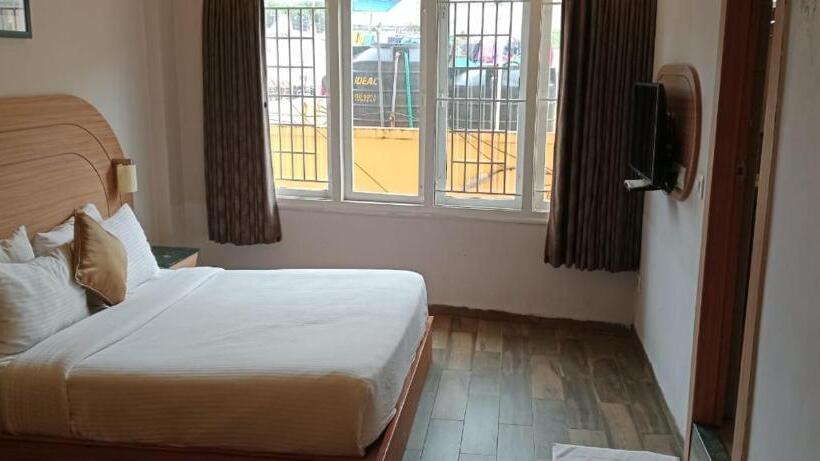 اتاق لوکس, Mango Hill Central Ooty
