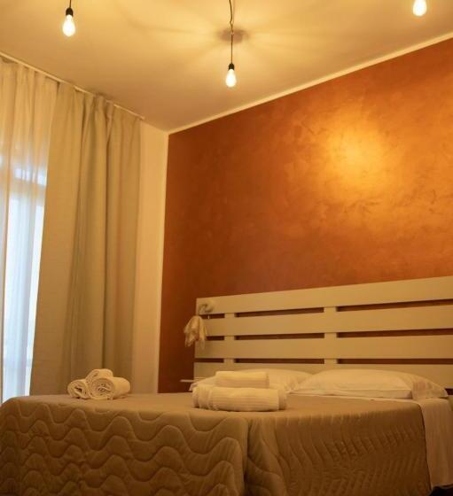 اتاق استاندارد, Ristorante Scirocco