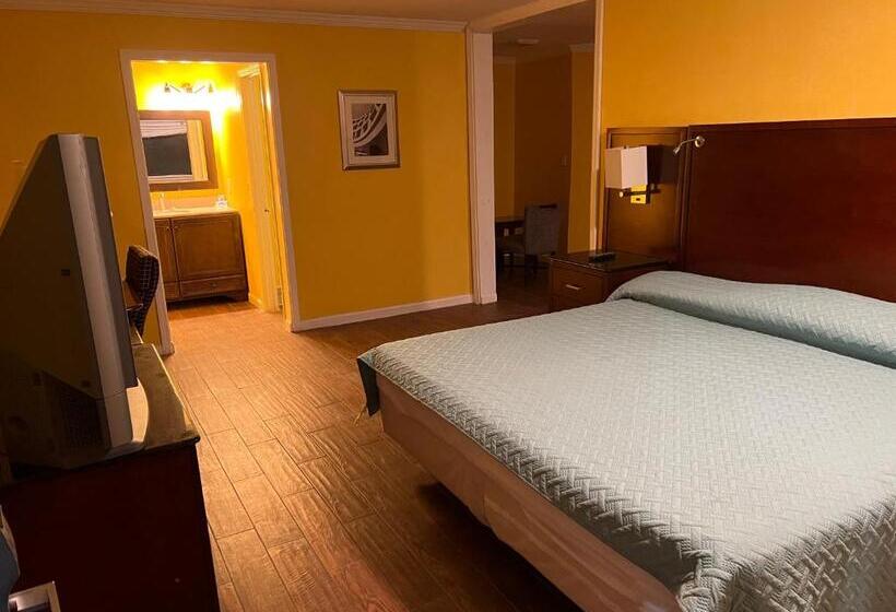 Люкс Deluxe Кровать Кинг, Dragon Inn & Suites