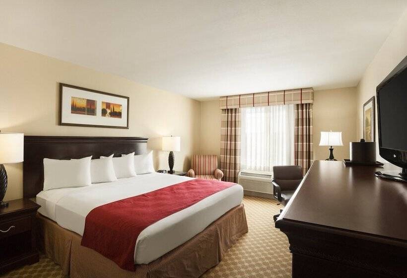 Люкс, Country Inn & Suites By Radisson, Salina, Ks