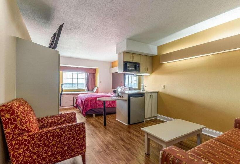 سوییت, Econo Lodge Inn & Suites Evansville
