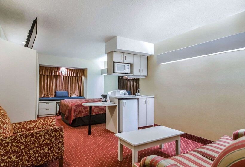 سوییت, Econo Lodge Inn & Suites Evansville