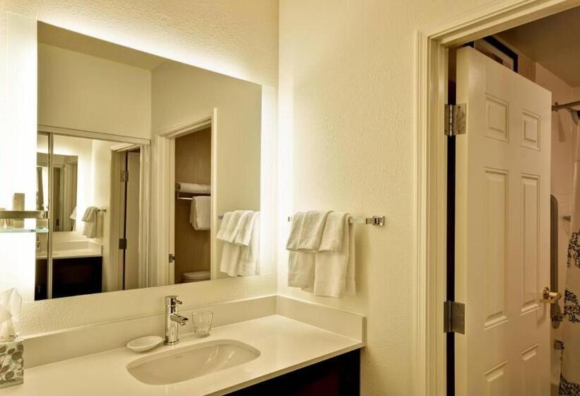 سوئیت با چشم‌انداز, Residence Inn Lexington South Hamburg Place