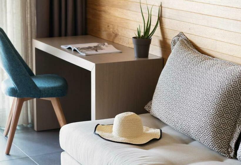 Family Suite, Blue Dolphin