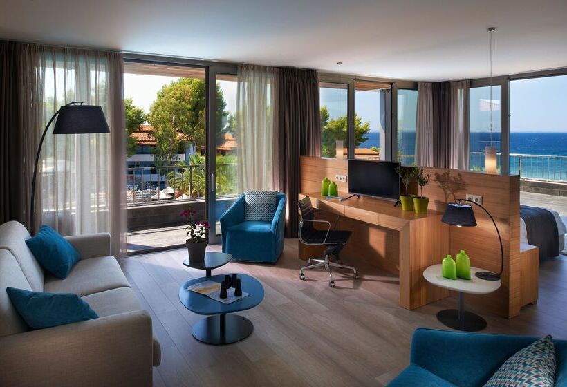 סוויטה דלוקס, Blue Dolphin