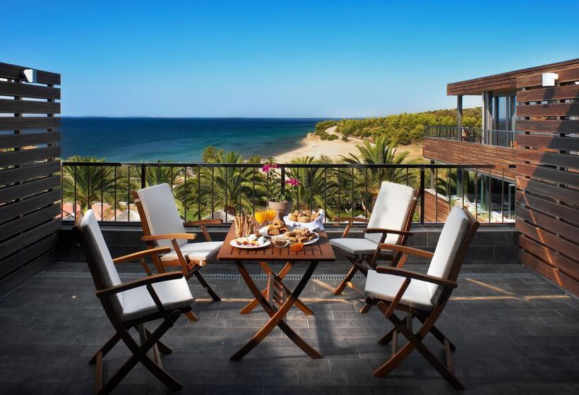 סוויטה, Blue Dolphin