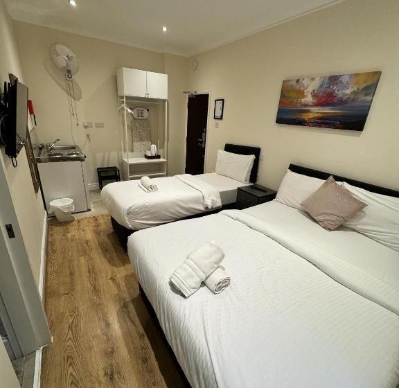 اتاق استاندارد سه نفره, Gallery Hyde Park Hostel