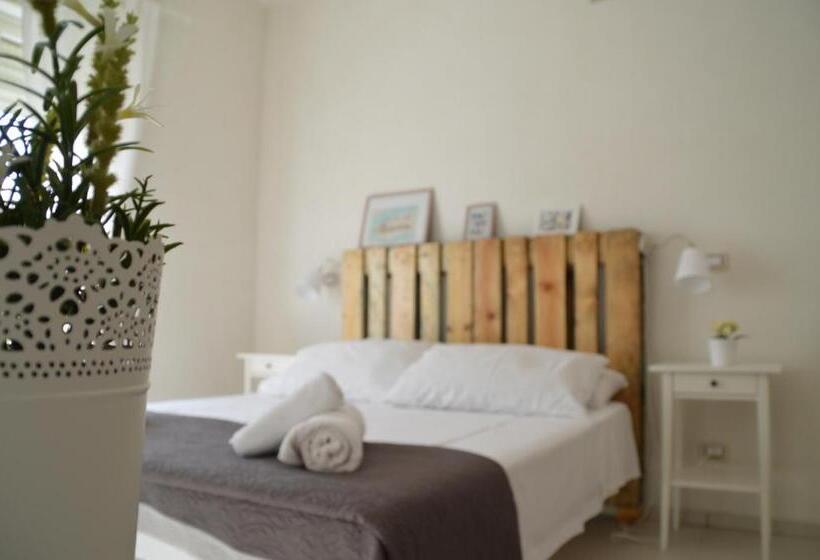 Номер Deluxe с Балконом, B&b La Via Di Casa