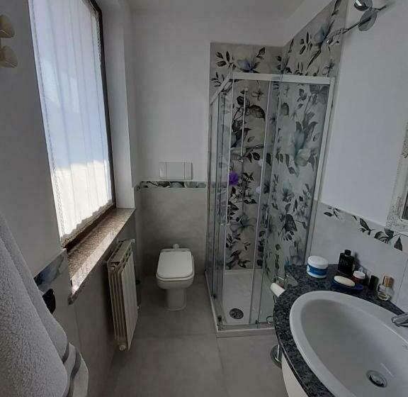 اتاق سوپریور با تخت بزرگ, B&b Villa Bucceri