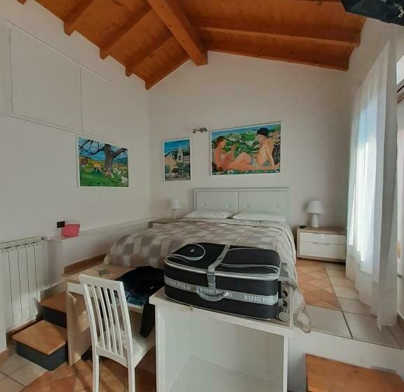 اتاق سوپریور با تخت بزرگ, B&b Villa Bucceri