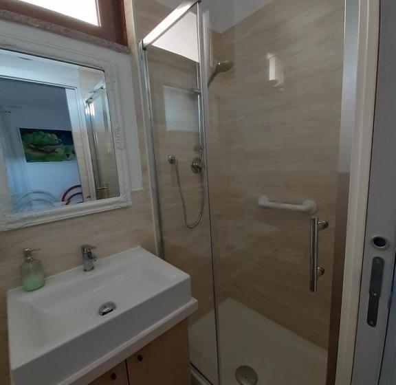 اتاق استاندارد با تخت بزرگ, B&b Villa Bucceri