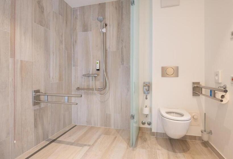 Номер Стандарт Адаптированный для Инвалидов, Best Western Hotel Spinnerei Linz