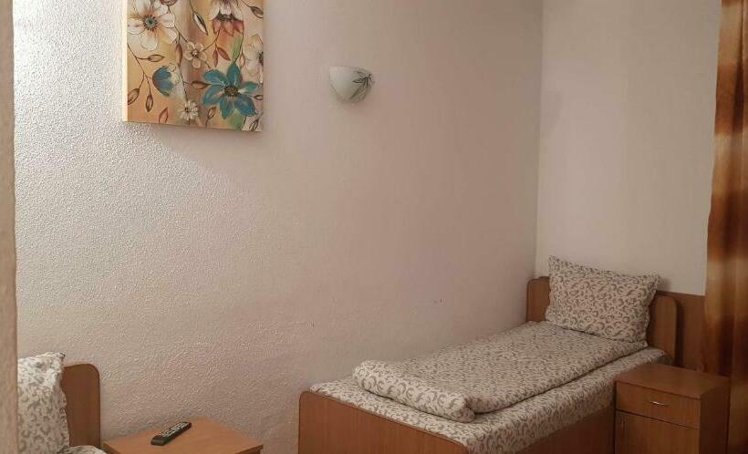 اتاق استاندارد, Motel Dacia