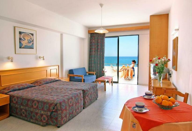 Апартаменты 1 Спальня Боковой Вид на Море, Corallia Beach Hotel Apartments