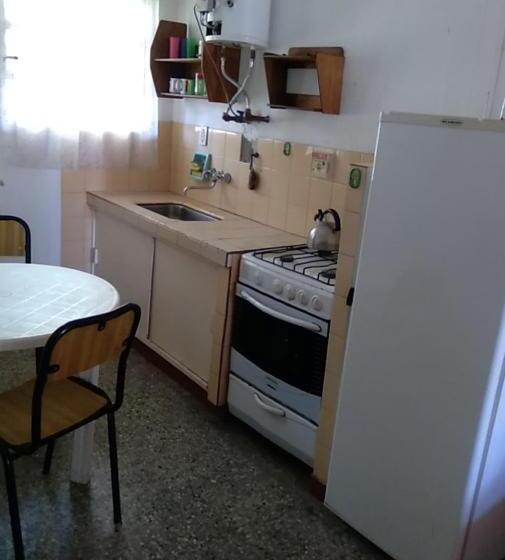 דירת חדר, Low Cost Dpto
