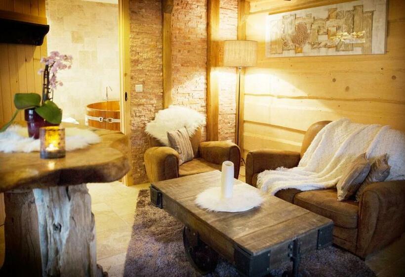 Люкс с гидромассажем, Domaine Du Haut Jardin Hôtel & Chalets Spa Privé