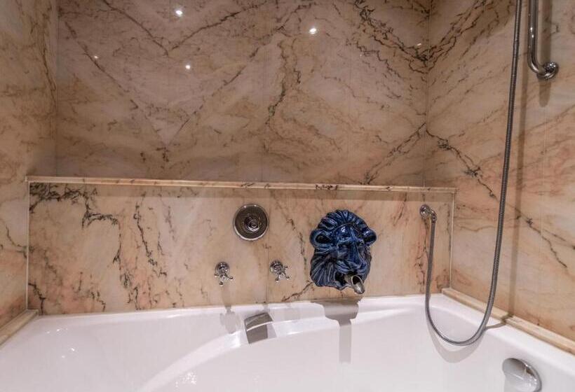 اتاق استاندارد, Auberge Saint Walfrid Hôtel Restaurant & Spa