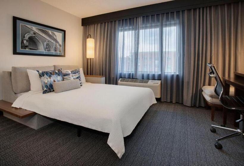 Стандартный Номер Кровать Кинг, Courtyard Worcester