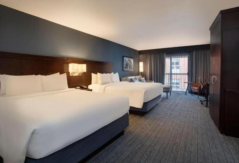 Номер Deluxe с Балконом, Courtyard Worcester