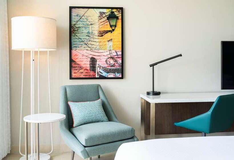 Quarto Estandar Cama King, Hilton San Diego Gaslamp Quarter