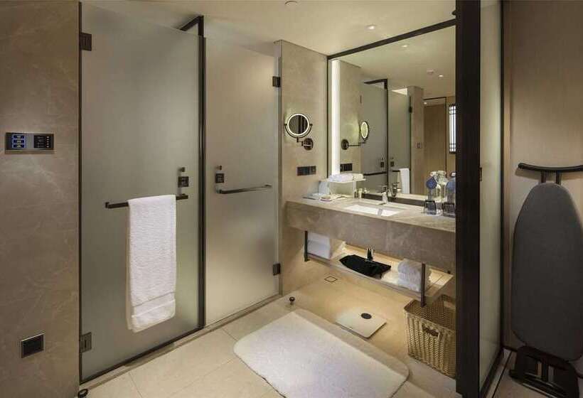 Quarto Estandar Cama King, Hilton San Diego Gaslamp Quarter