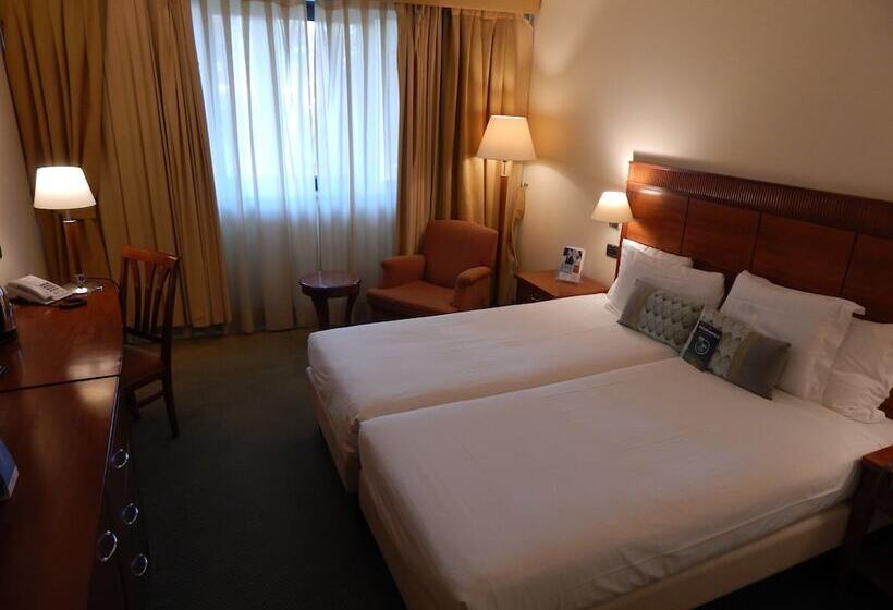 Standardrum, Mercure Leonardo Da Vinci Rome Airport