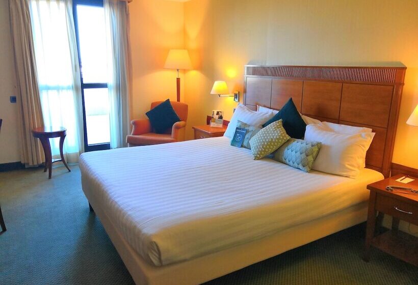 Prestigerum, Mercure Leonardo Da Vinci Rome Airport