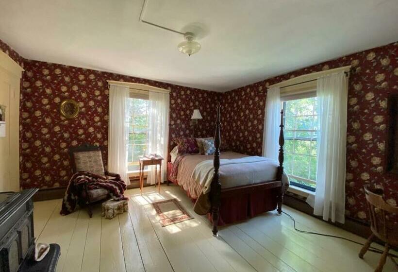 Номер Deluxe, Sewall House Yoga Retreat